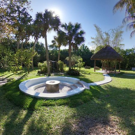Jupiter Waterfalls - Newly Updated - Tiki Hut, Fire Pit, Kitchen, Pool Heater And More Exterior photo